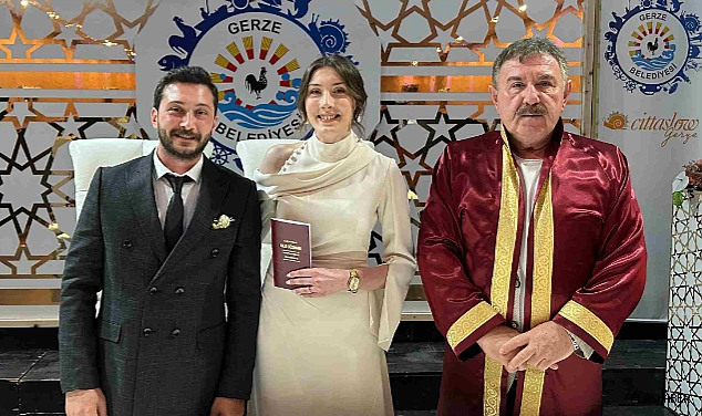 5 YIL ARADAN SONRA İLK NİKAHINI KIYDI!