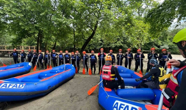 AFAD'ta 31 personele su üstü eğitimi