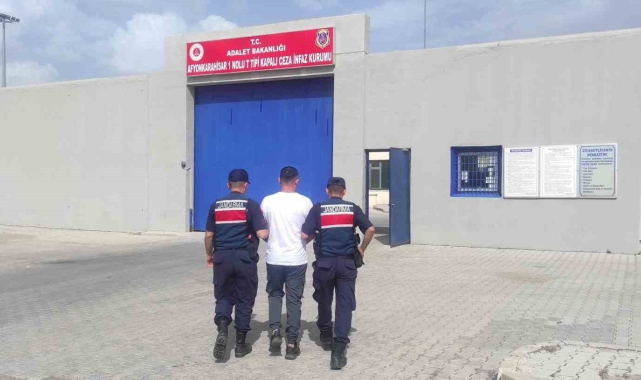 Afyonkarahisar'da kaçak şahıs yakalandı