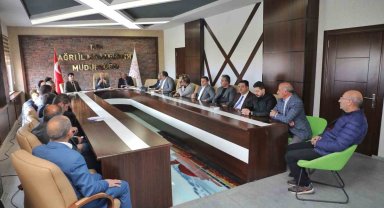 Ağrı'da "Türkiye Yüzyılı Maarif Modeli" müfredatı hakkında bilgilendirme toplantısı