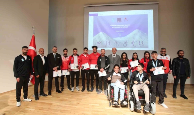 AİÇÜ'de IC Vakfı 19 Mayıs Geleneksel Spor Ödülleri töreni düzenlendi