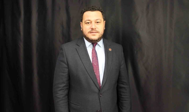 AK Parti ve CHP İl Başkanlarına Bolu Belediyesi 'izmarit atma' cezası kesti