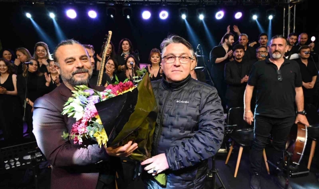 "Akademinin Sesi Korosu"nun Verdiği Konser Büyük Beğeni Topladı