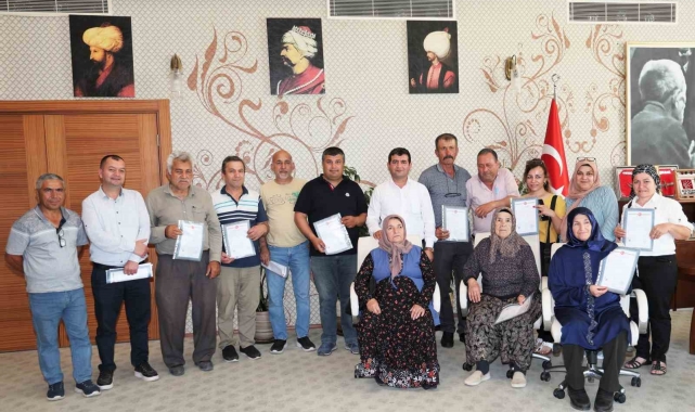 Aksu'da 15 hak sahibi daha tapusunu aldı