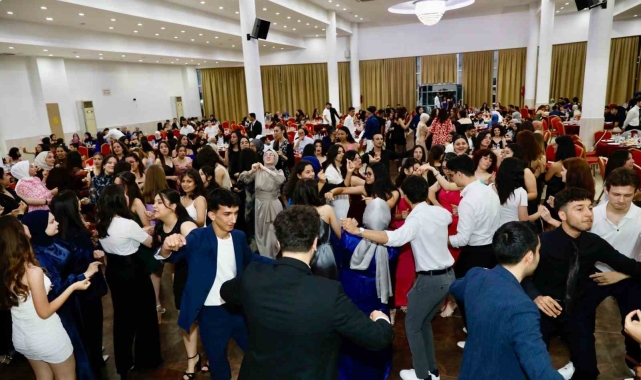 Alanya'da öğrencilere üniversite sınavı öncesi moral