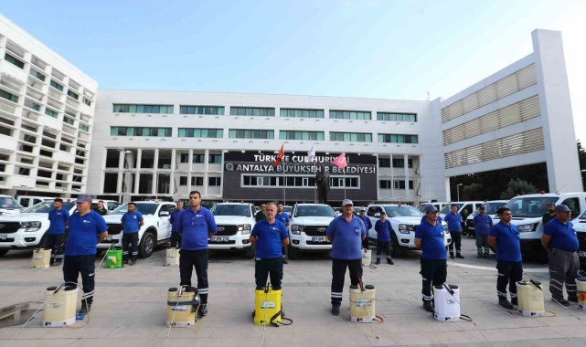 Antalya Büyükşehir Belediyesi'nden vektörle mücadele ordusu