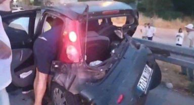 Antalya'da 'Allah korumuş' dedirten 4 araçlı zincirleme kaza