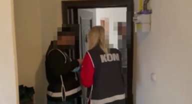 Antalya'da eş zamanlı FETÖ operasyonu: 6'sı kamu görevlisi 22 şahıs yakalandı