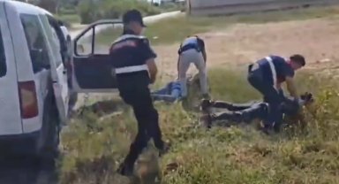 Antalya'da ruhsatsız tabanca operasyonu: 3 gözaltı