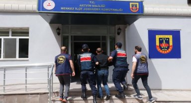 Artvin'de göçmen kaçakçılığına ilişkin 3 zanlı tutuklandı