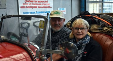 Asırlık araçla dünya turuna çıkan Avustralyalı çift, Trabzon'a ulaştı