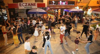 Ata Meydanı dans gösterileri ile renklendi