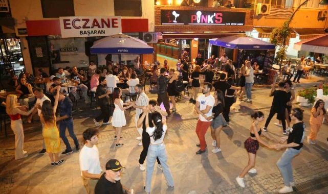 Ata Meydanı dans gösterileri ile renklendi