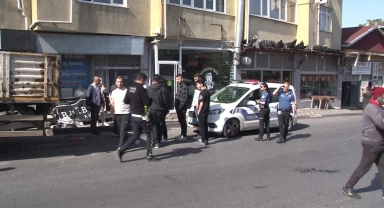 Ataşehir'de direksiyon başında kalp krizi geçiren şoför ortalığı birbirine kattı