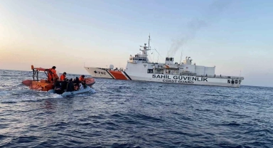 Aydın açıklarında 1 düzensiz göçmenin cansız bedenine ulaşıldı
