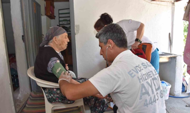 Aydın'da vatandaşlar evde sağlık hizmetlerinden memnun