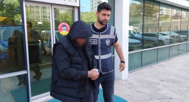 Ayrıldığı kadının evinin kapısını ateşe veren şahıs tutuklandı