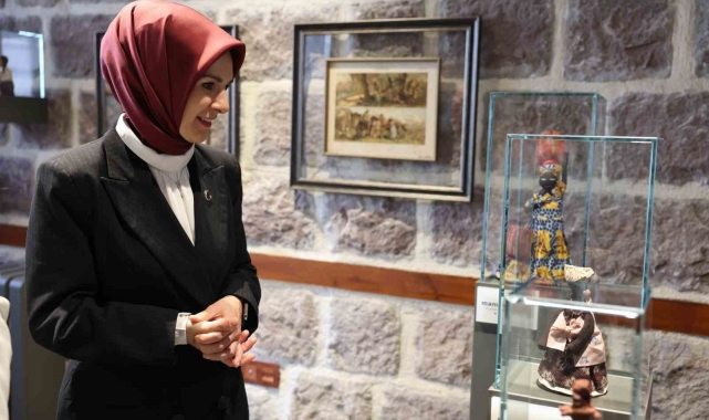 Bakan Göktaş'tan Türkiye'nin ilk Anne Müzesi'ne ziyaret