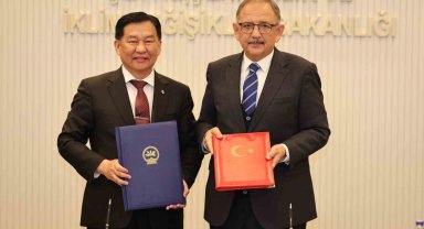 Bakan Özhaseki, Moğolistan İnşaat ve Kentsel Kalkınma Bakanı Davaasuren'i kabul etti