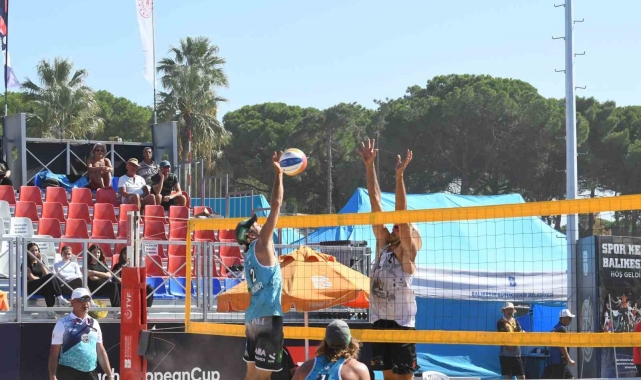 Balıkesir sahillerinde, plaj voleybolu rüzgârı esecek