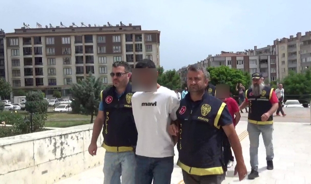 Balıkesir'deki cinayete 2 tutuklama