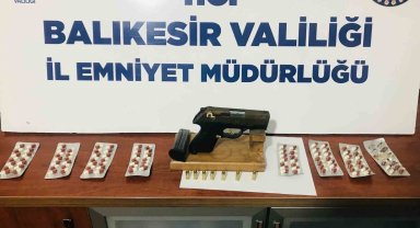 Bandırma'da üzeri aranan şahıs uyuşturucu deposu çıktı