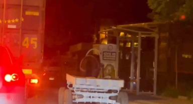 Başıboş at arabası şehir turu attı, görenler şaştı kaldı