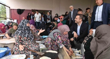 Başkan Ahmet Akın, Hıdırellez Şenlikleri'ne katıldı