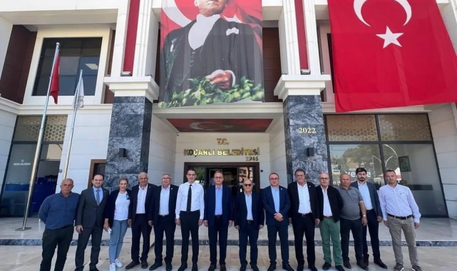 Başkan Arıcı CHP milletvekillerini ağırladı