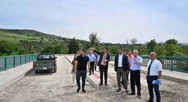 Başkan Çetinkaya Araç Çayı'nda incelemelerde bulundu