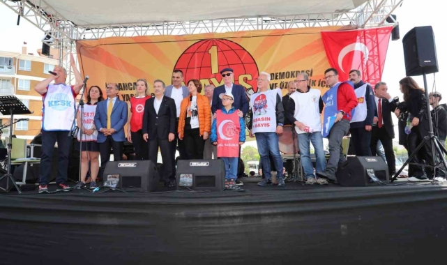 Başkan Kurt, 1 Mayıs'ta işçi ve emekçileri yalnız bırakmadı