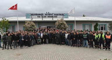 Başkan Nallar belediye emekçilerinin bayramını kutladı