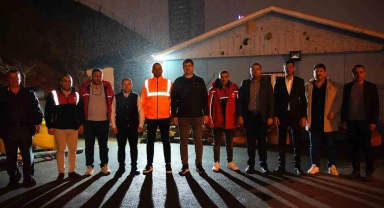 Başkan Onursal Adıgüzel gece mesaisinde işçi ve emekçilerin 1 Mayıs'ını kutladı