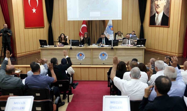 Başkan Sarıyıldız: "Akdeniz'de yaşayan tüm halkımıza eşit hizmet götürmek şiarıyla yola çıktık"