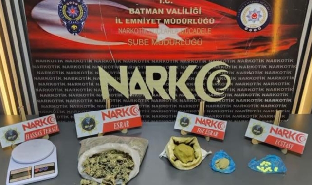 Batman'da yaklaşık 3 kilo uyuşturucu ele geçirildi
