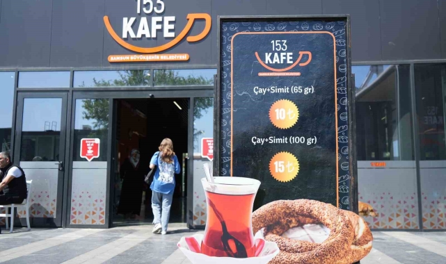 Belediyeye ait bu kafede çay-simit sudan ucuz