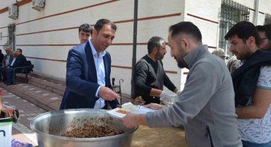 Beylikova Belediyesi 2 bin kişilik yağmur ve şükür duası yemeği düzenledi