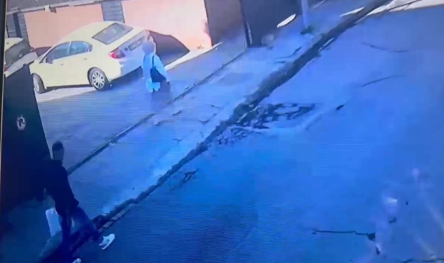 Beyoğlu'ndaki korkunç cinayette yeni görüntüler: Kızı dakikalarca böyle takip etmiş, poşetinden de not çıkmış