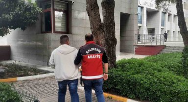 Bıçaklı saldırıya uğrayan kurye hayatını kaybetti