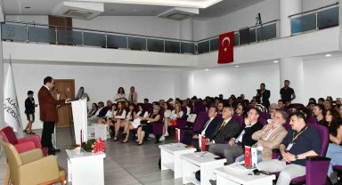Bilim insanları Alanya'da mimarlık ve kentsel tasarımı konuştu