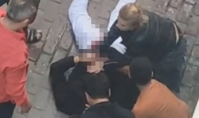 Bursa'da genç kız sevgilisini bıçakladı