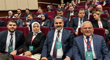 Büyükkılıç, AK Parti Genişletilmiş İl Başkanları Toplantısı'na katıldı