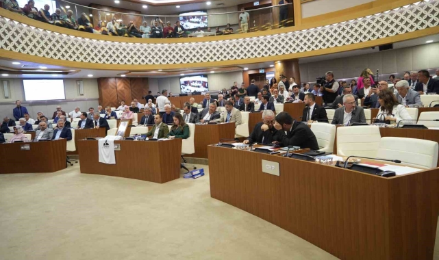 Büyükşehir'e meclisten yatırımlar için borçlanma yetkisi