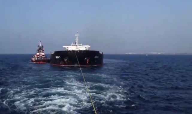 Çanakkale Boğazı'ndan geçen tanker makine arızası yaptı