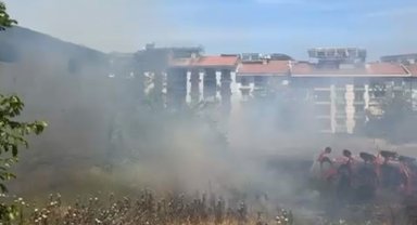 Çiftçiler Günü'nde çiftçi malzemeleri yandı