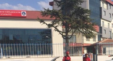 Çivril'de 97 öğrenci yedikleri yemekten zehirlendi