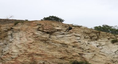 Çorum'da dağcılar 100 metre yükseklikteki tarihi İskilip Kalesi'nden iniş yaptı