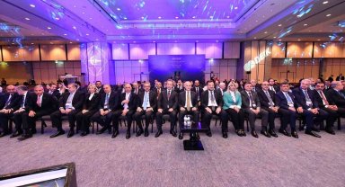 DEİK'in 37. Olağan Seçimli Genel Kurulu İbrahim Burkay'ın Divan Kurulu Başkanlığında Yapıldı