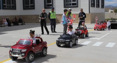Demirözü'nde Karayolu Trafik Haftası çeşitli etkinliklerle kutlandı