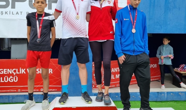 Denizli Büyükşehir Belediyespor başarılara doymuyor